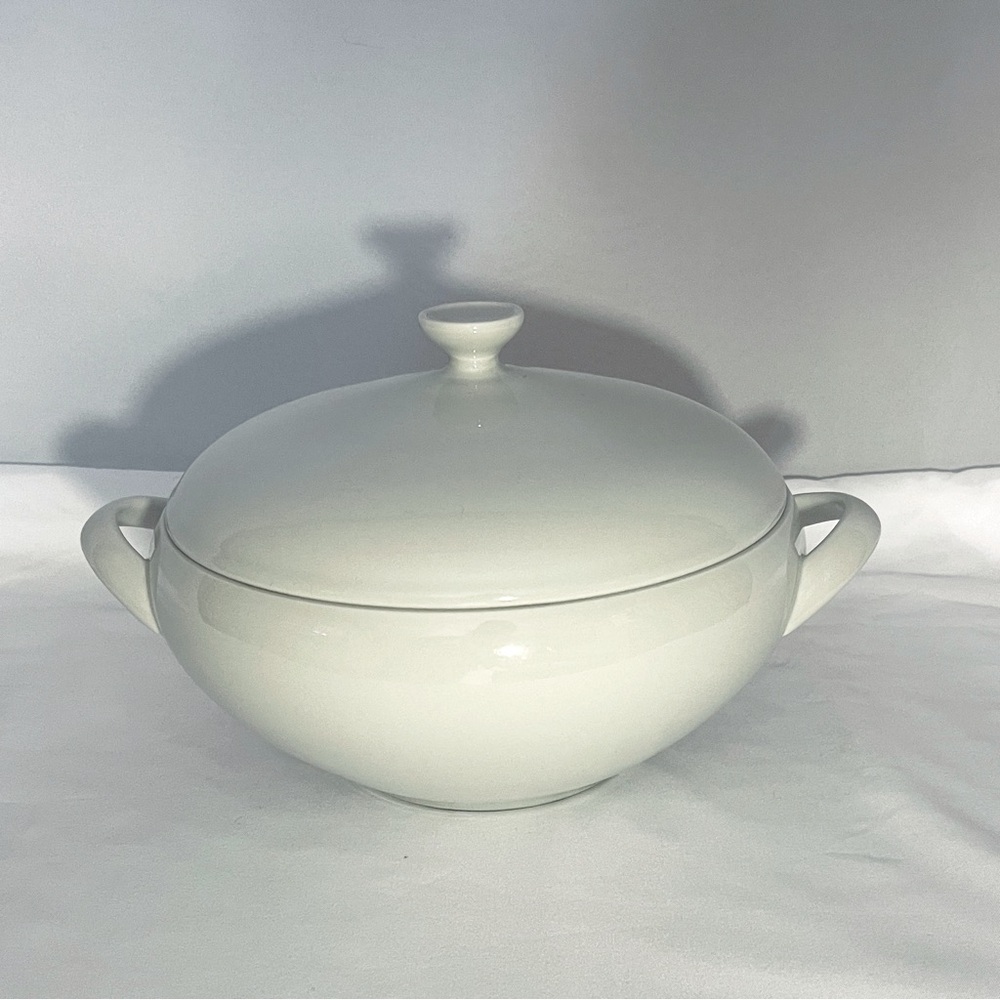 Vintage 2 Qt Round Covered Casserole by Arzberg